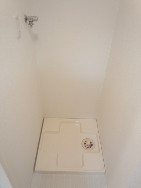 Other. Indoor laundry Storage