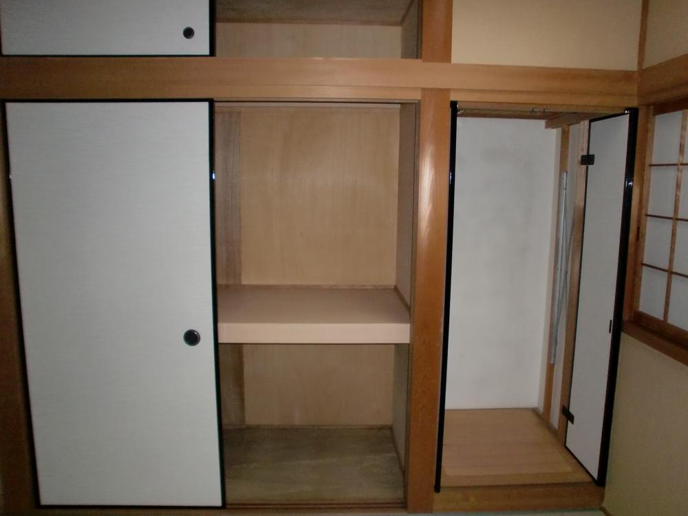 Receipt. I Japanese-style room is happy with a alcove. 