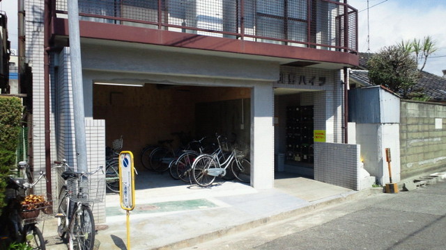 Entrance. Entrance