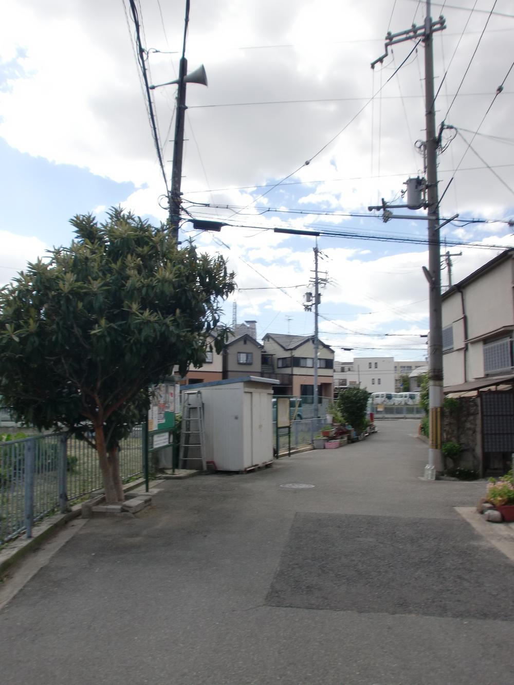 Local photos, including front road. It is a quiet residential area