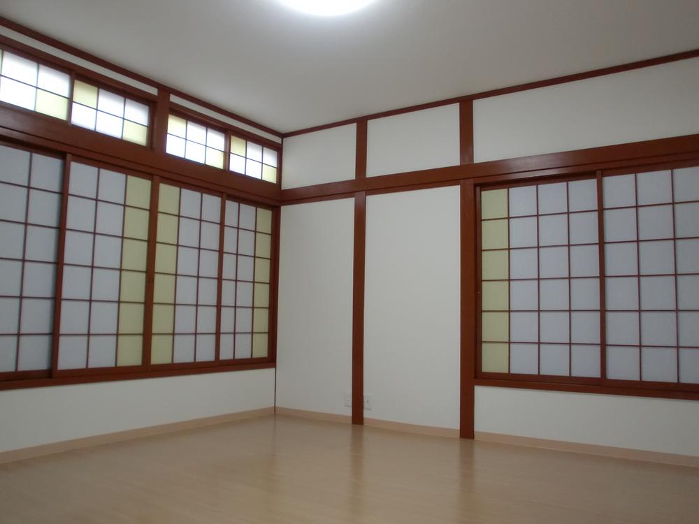 Non-living room. All rooms are renovation already. It is immediately preview Allowed.