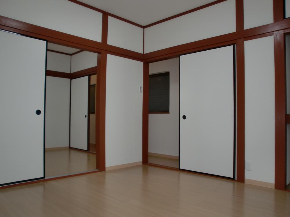 Non-living room. It will be very large space and connect.