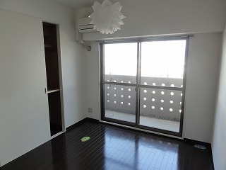 Living and room. Western-style (flooring) sunny ^^