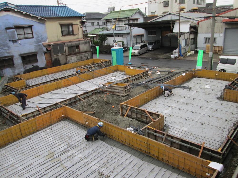 Local appearance photo. It is a quiet residential area.