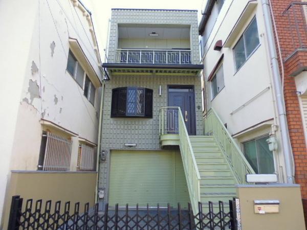 Local appearance photo