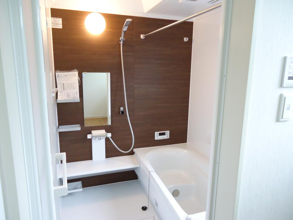 Bathroom. Higashiuenoshiba-cho 2-chome 28.8 million yen ~  4LDK2 storey parking two Allowed!  ◆ Solar power LDK15 Pledge 2 Kaiyoshitsu 7.5 Pledge