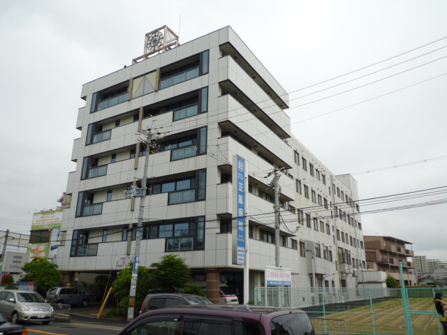 Hospital. 761m until the medical corporation Kiwa Board right style Hospital (Hospital)