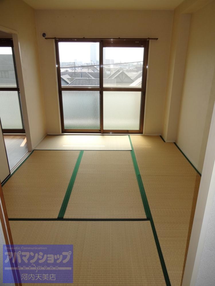 Other room space. Japanese style room