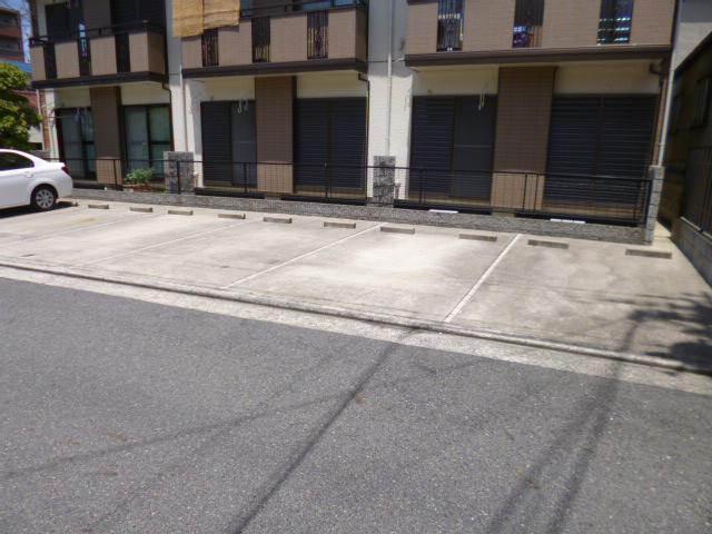 Parking lot