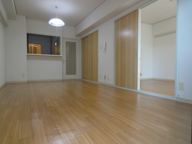 Living and room
