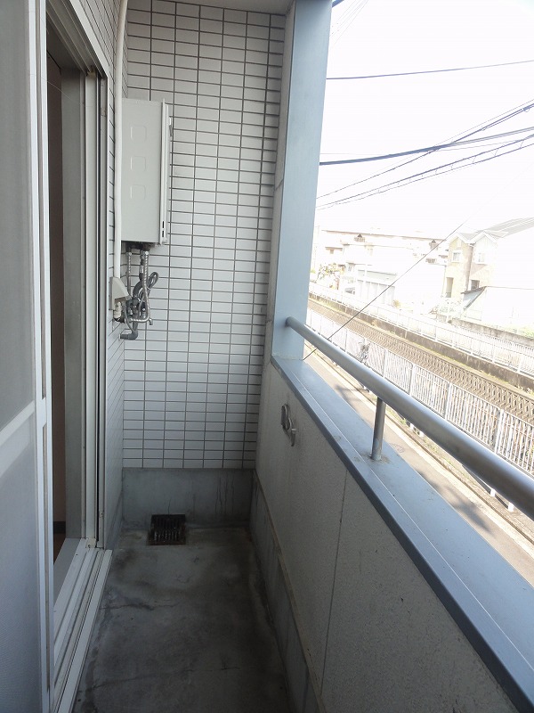 Balcony. Balcony (with laundry storage)