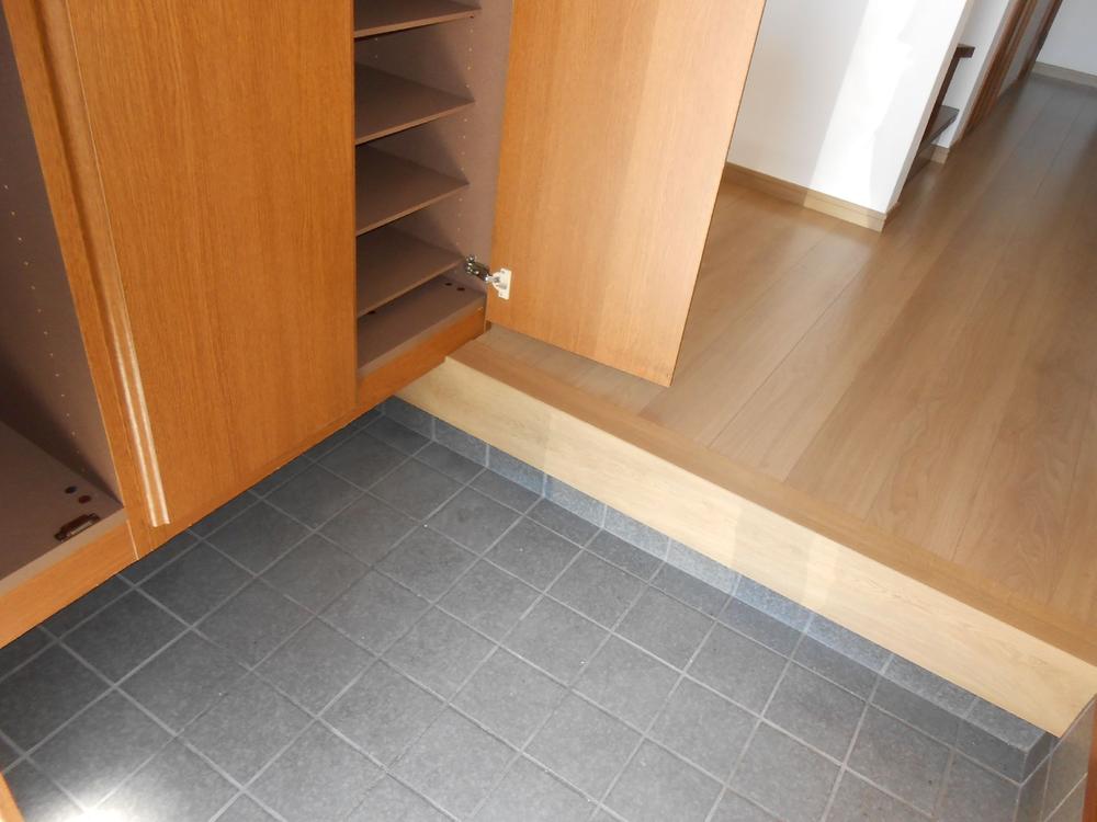 Entrance. Storage is also plenty of. 