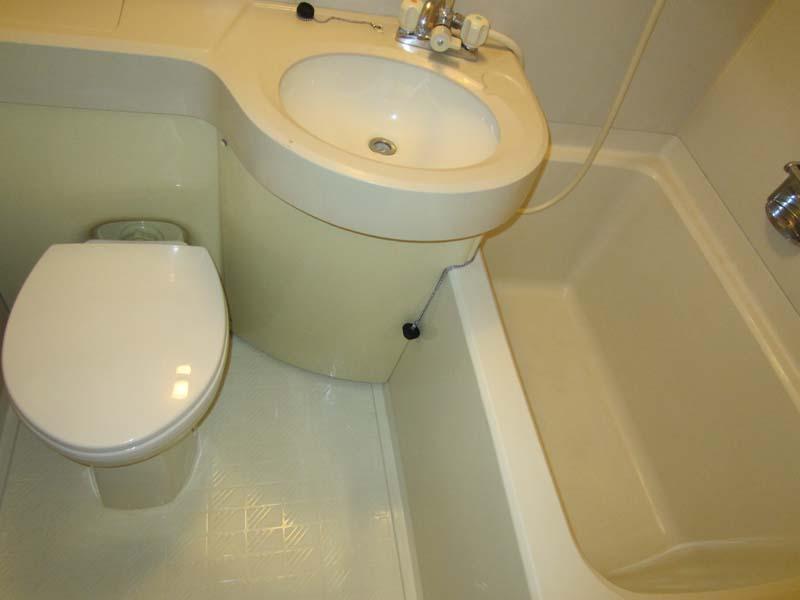 Bath. unit bus