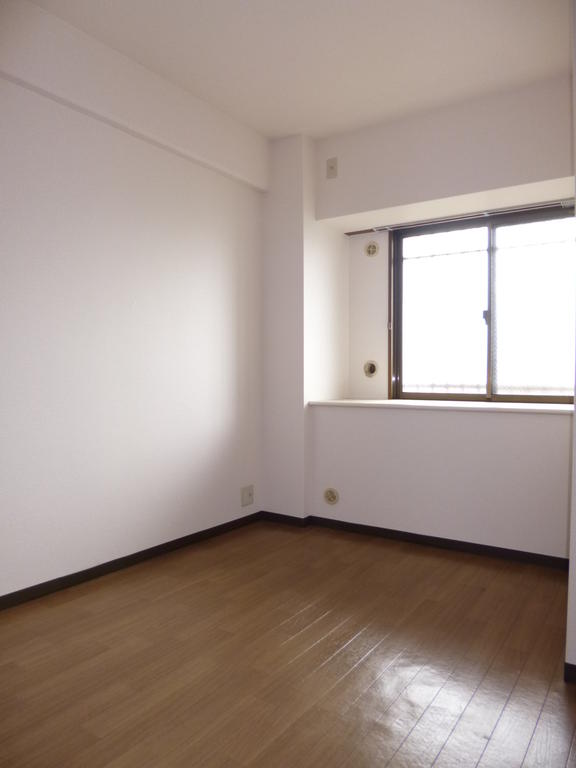 Other room space. Western style room