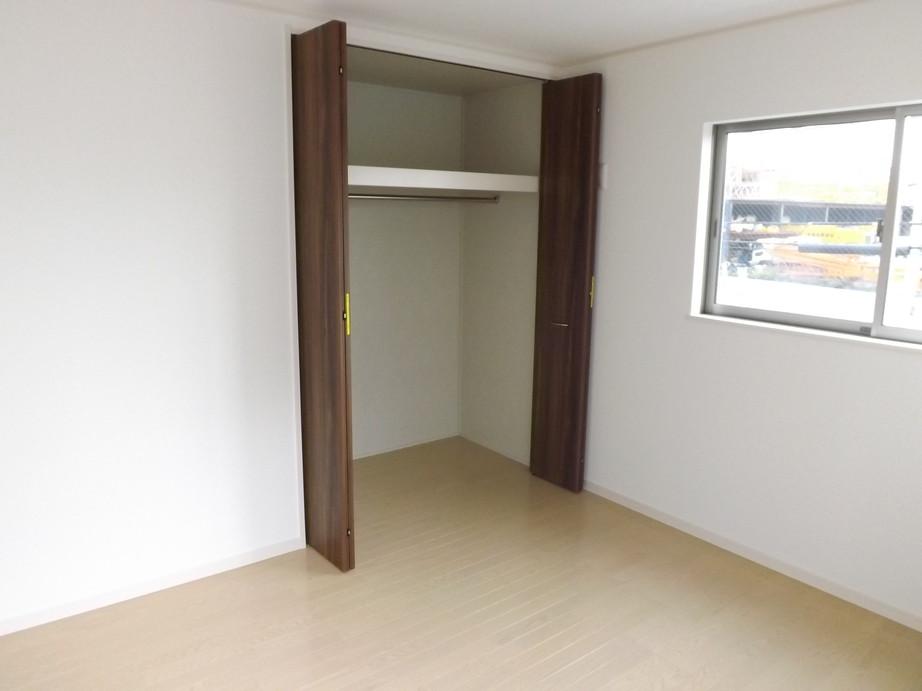 Other introspection. Local photos (Western-style)