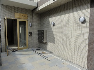 Other common areas. Shared entrance (with auto-lock)