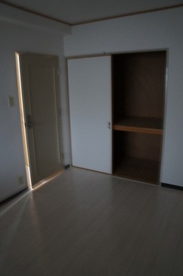Living and room. In the bedroom