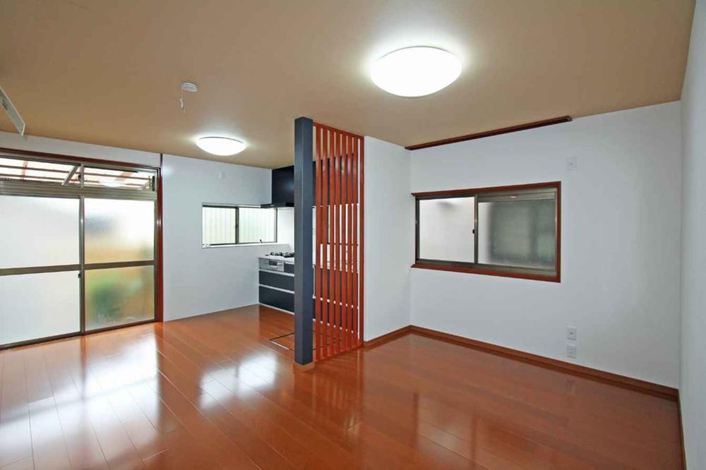 Living. Spacious and bright living room, Comfortably spend every day of life. 