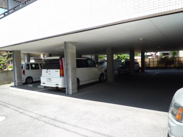 Parking lot