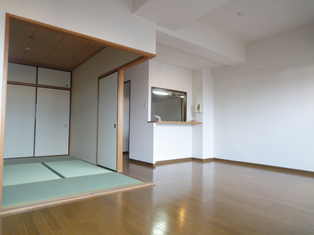 Living and room