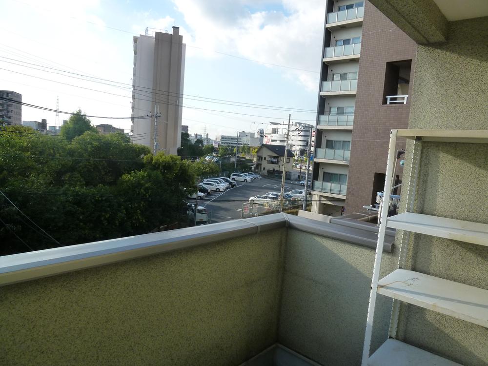 View photos from the dwelling unit. View from the site (October 2013) Shooting