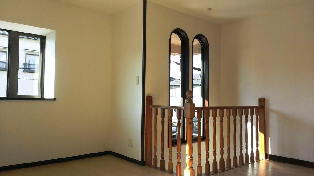 Living. Atrium part is bathed in pleasant light in both the first floor second floor.