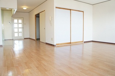 Living and room. Wide Do I wide