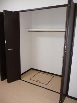 Other. Large closet