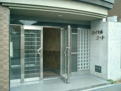 Entrance. Beautiful entrance