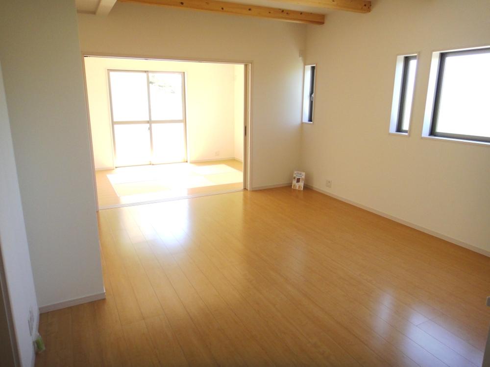 Living. Indoor (September 2013) Shooting