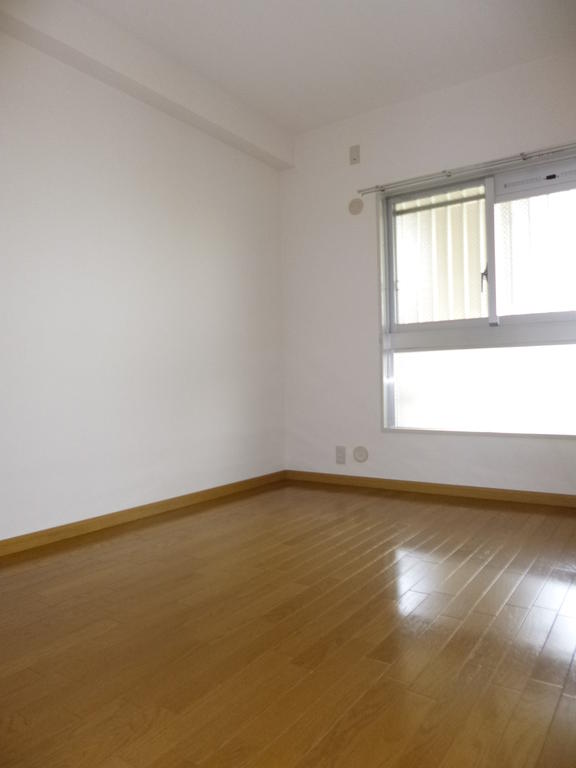 Other room space. Western style room 6.0 Pledge