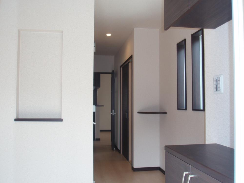 Entrance. There is a large storage in the front door next to