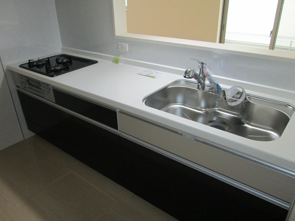 Kitchen. Face-to-face kitchen