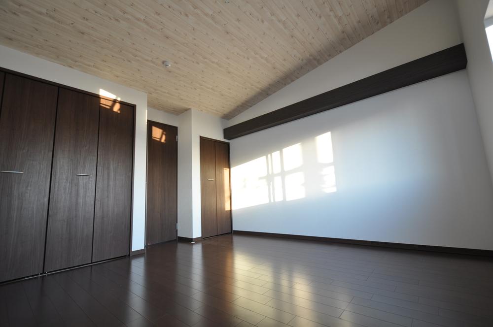 Non-living room. Day ventilation preeminent! !