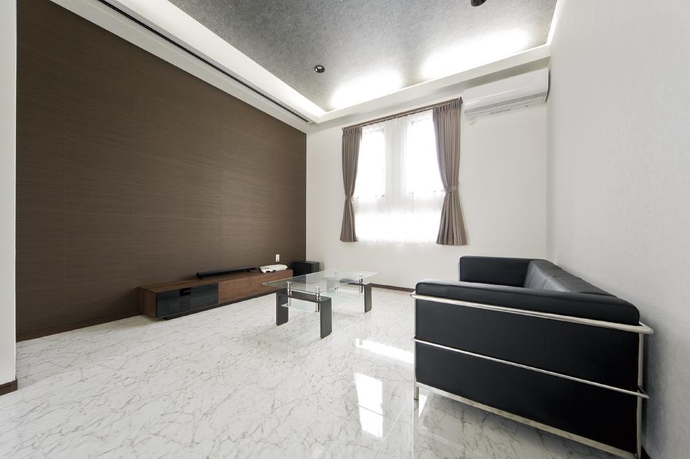 Living. Complete model