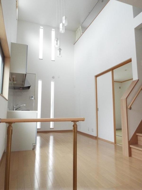 Living. Dining kitchen by open-air, Open feeling we are overflowing.