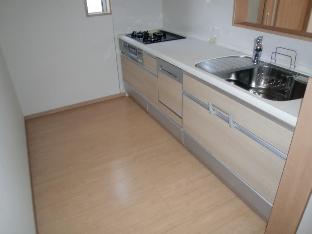 Kitchen. Room (August 2013) Shooting