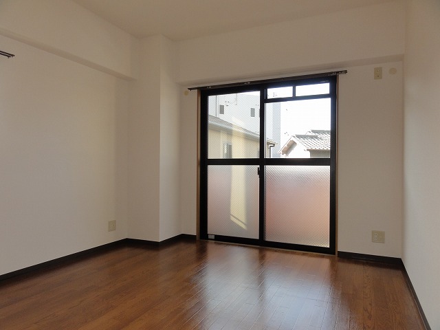 Living and room. Room space (Western-style)