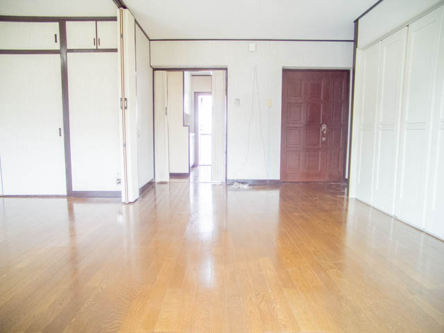 Living and room