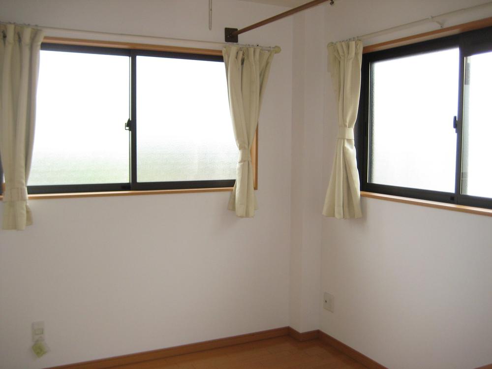 Non-living room. Indoor (September 2013) Shooting