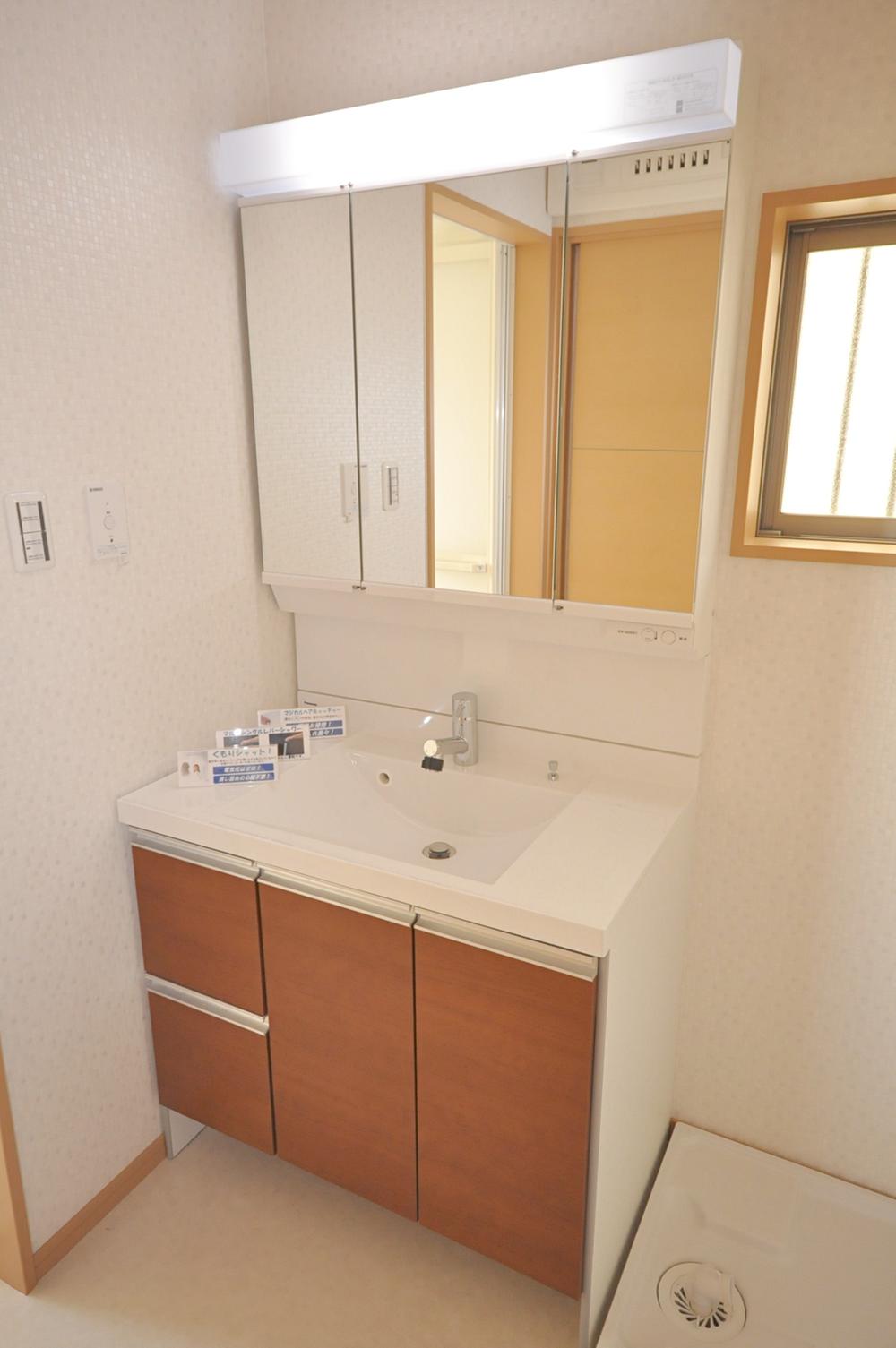 Wash basin, toilet. Vanity wide size three-sided mirror, Shower Faucets