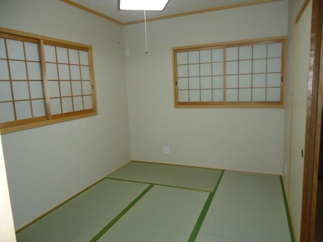 Non-living room. Indoor (10 May 2013) Shooting