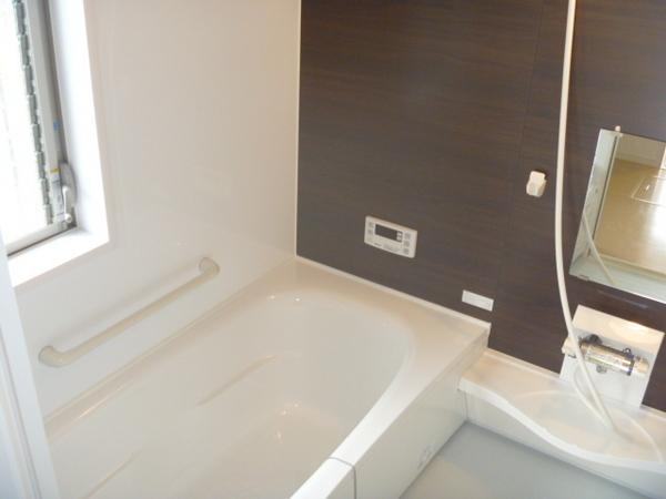 Bathroom. Bathroom to heal fatigue of the day, spacious 1 tsubo or more