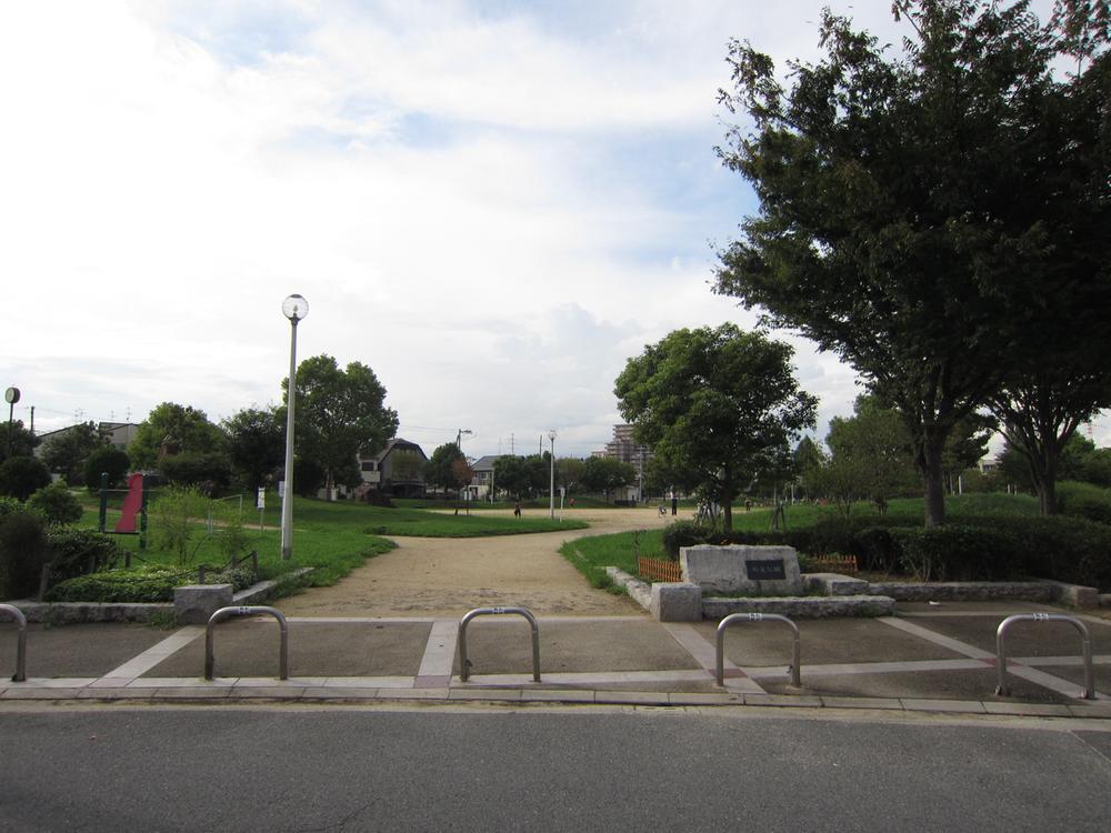 park. 260m until Sendo park