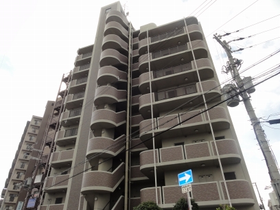 Building appearance. Building exterior 2