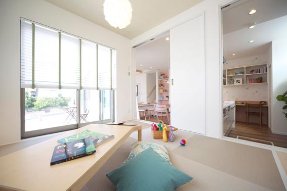 Non-living room.  ☆ No. 5 land model house ☆  ☆ Japanese-style room ☆ Comfortable space to relax stretched freely To the foot. Or sit in between housework, It can also be used as a place to take off a little. Indoor (09 May 2013) Shooting