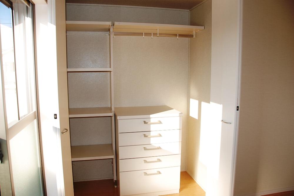 Model house photo. Second floor convenient unit housing! !