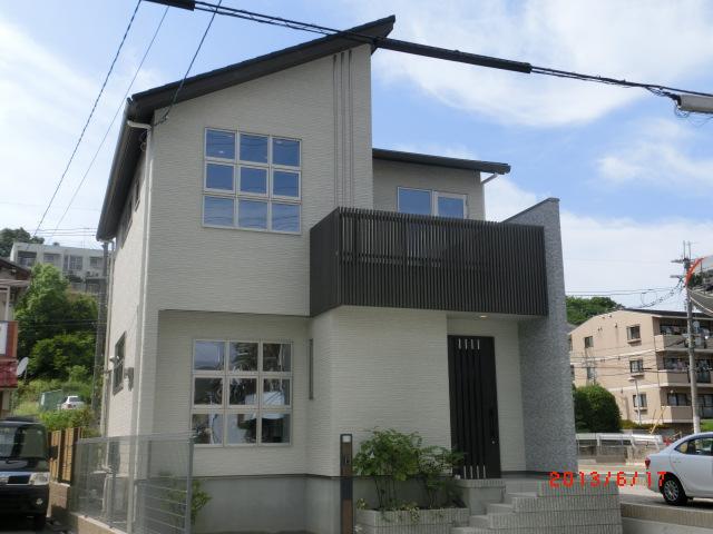 Building plan example (exterior photos). Building plan example (sum modern style)