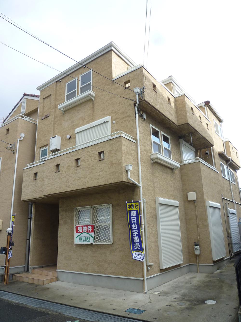 Local appearance photo