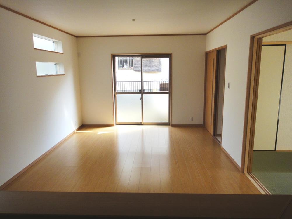 Living. Indoor (12 May 2013) Shooting